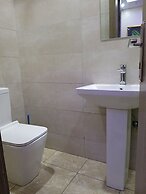 MITOS LUXURY SUITES -BODE THOMAS