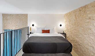 Helios Boutique Suites by La Finca Hotel
