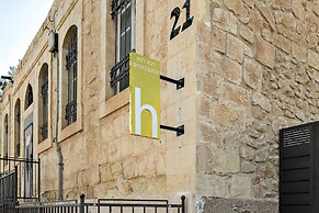 Helios Boutique Suites by La Finca Hotel