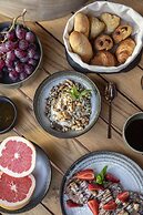 Serra Exclusive Suites