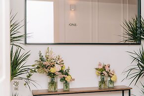 Four - Acanfora Suites