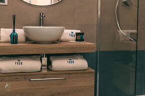 Four - Acanfora Suites