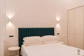 Four - Acanfora Suites