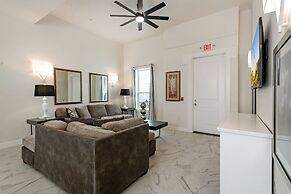 Breathtaking Condos Near French Quarter