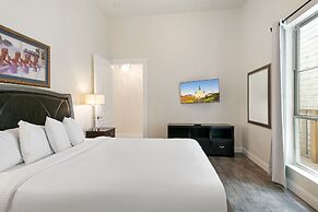 Breathtaking Condos Near French Quarter