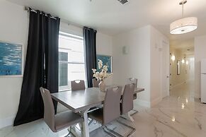 Breathtaking Condos Near French Quarter