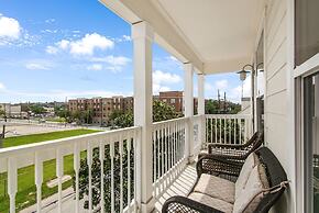 Breathtaking Condos Near French Quarter