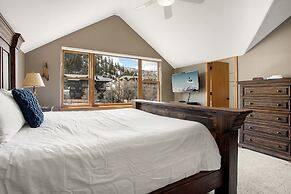 Canyon Run B203 3 Bedroom Condo by RedAwning