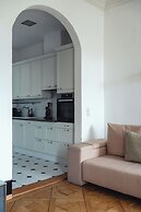 Historical Luxury Homes