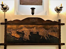 Historical Luxury Homes