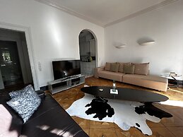 Historical Luxury Homes