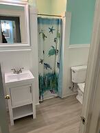 Historic Beach Side Getaway - Pet Friendly, Wifi 3 Bedroom Cottage by 