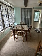 Historic Beach Side Getaway - Pet Friendly, Wifi 3 Bedroom Cottage by 