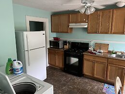 Historic Beach Side Getaway - Pet Friendly, Wifi 3 Bedroom Cottage by 