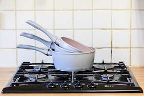 South Downs retreat house with parking