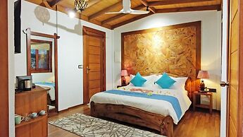 Island Luxury Boutique Hotel - Fulhadhoo