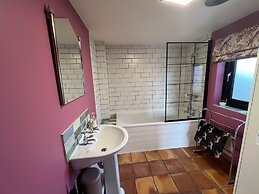 Couples Retreat Boutique Style Barn Conversion