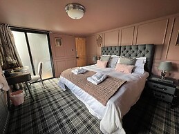 Couples Retreat Boutique Style Barn Conversion