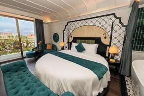 Grand Sunrise Palace Hoi An