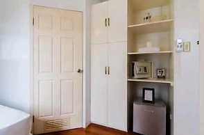 Makati Riverside Inn