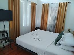 Makati Riverside Inn