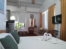 Makati Riverside Inn