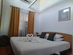 Makati Riverside Inn