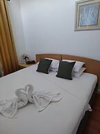 Makati Riverside Inn