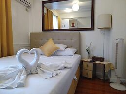 Makati Riverside Inn