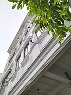 Makati Riverside Inn