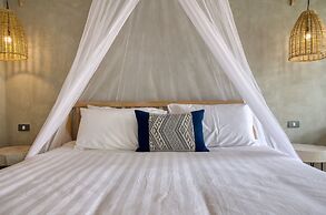 chic stay hana