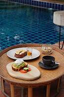 chic stay hana