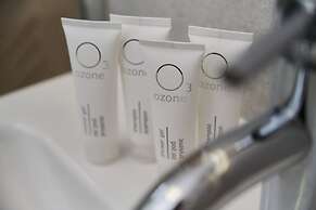 Charming Apartment Fabryczna by Renters