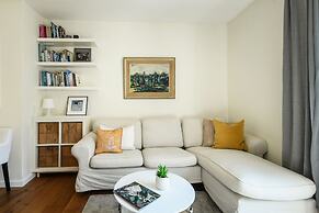 Boutique 1BR Apt with parking