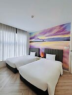 Len's Hotel