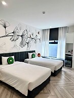 Len's Hotel