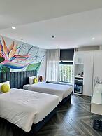 Len's Hotel