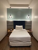 SRM Hotel Maraimalai Nagar