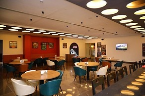 SRM Hotel Maraimalai Nagar