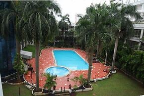 SRM Hotel Maraimalai Nagar