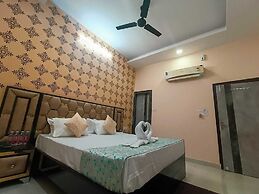 Garden villa Banaras