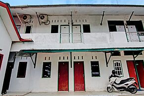 SPOT ON 91950 Guest House TekNong Syariah
