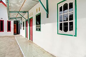 SPOT ON 91950 Guest House TekNong Syariah
