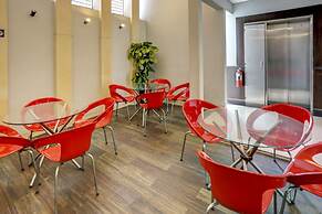 Super OYO Capital O 90056 Wisma Kebon Kacang 9