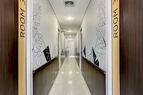 Super OYO Capital O 90056 Wisma Kebon Kacang 9