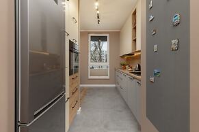 Active City Apartments Warsaw by Renters