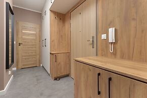 Active City Apartments Warsaw by Renters