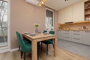 Active City Apartments Warsaw by Renters