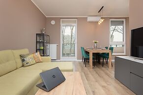 Active City Apartments Warsaw by Renters