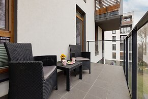 Active City Apartments Warsaw by Renters